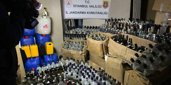 Kaçak ve sahte içki operasyonu: 81 ilde 179 şüpheli