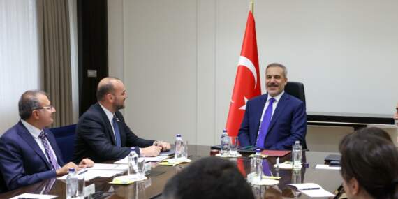 Fidan, MÜSİAD heyeti ile bir araya geldi