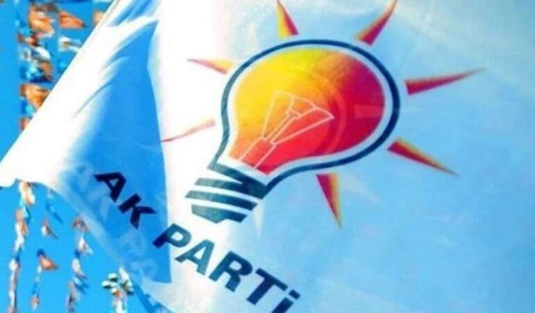 AK Parti’de istifalar sonrası beş ilde yeni atama