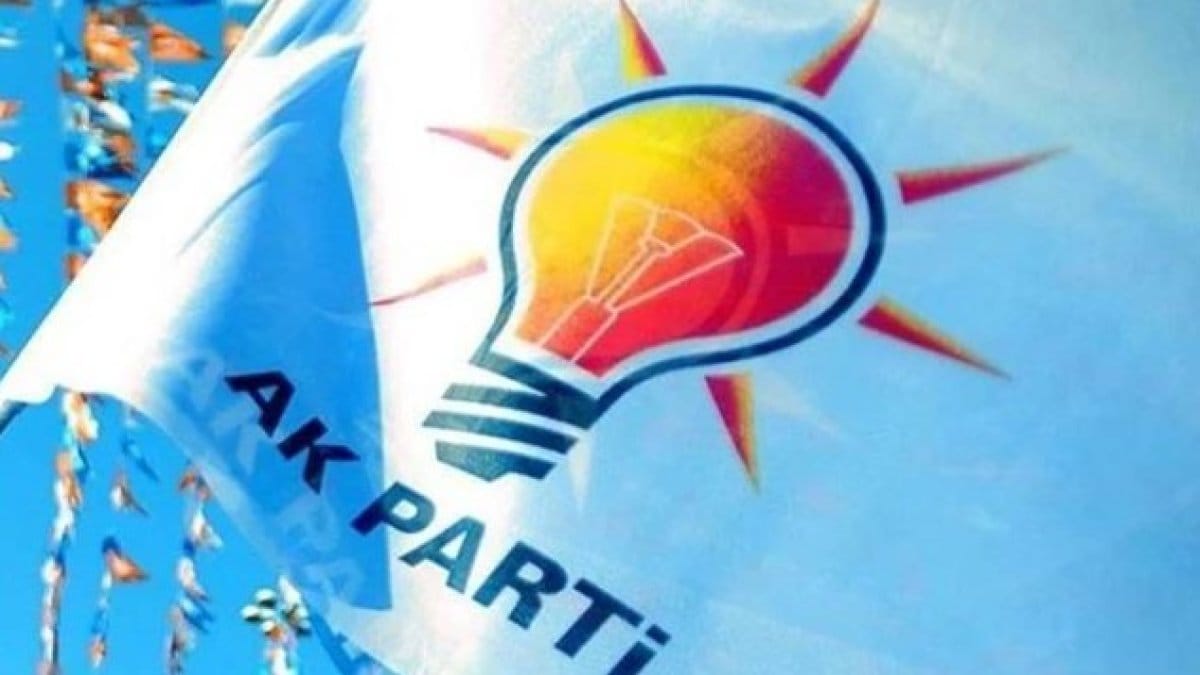 AK Parti’de istifalar sonrası beş ilde yeni atama