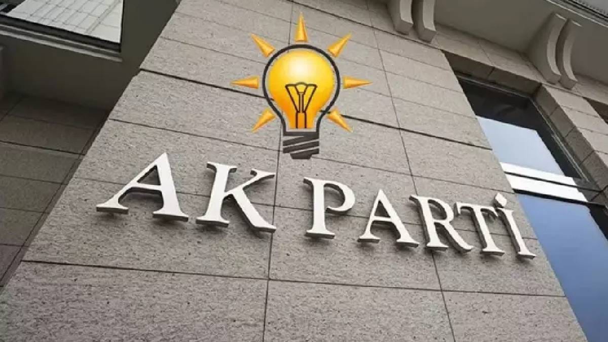 AK Parti’de beş il başkanı birden değişti