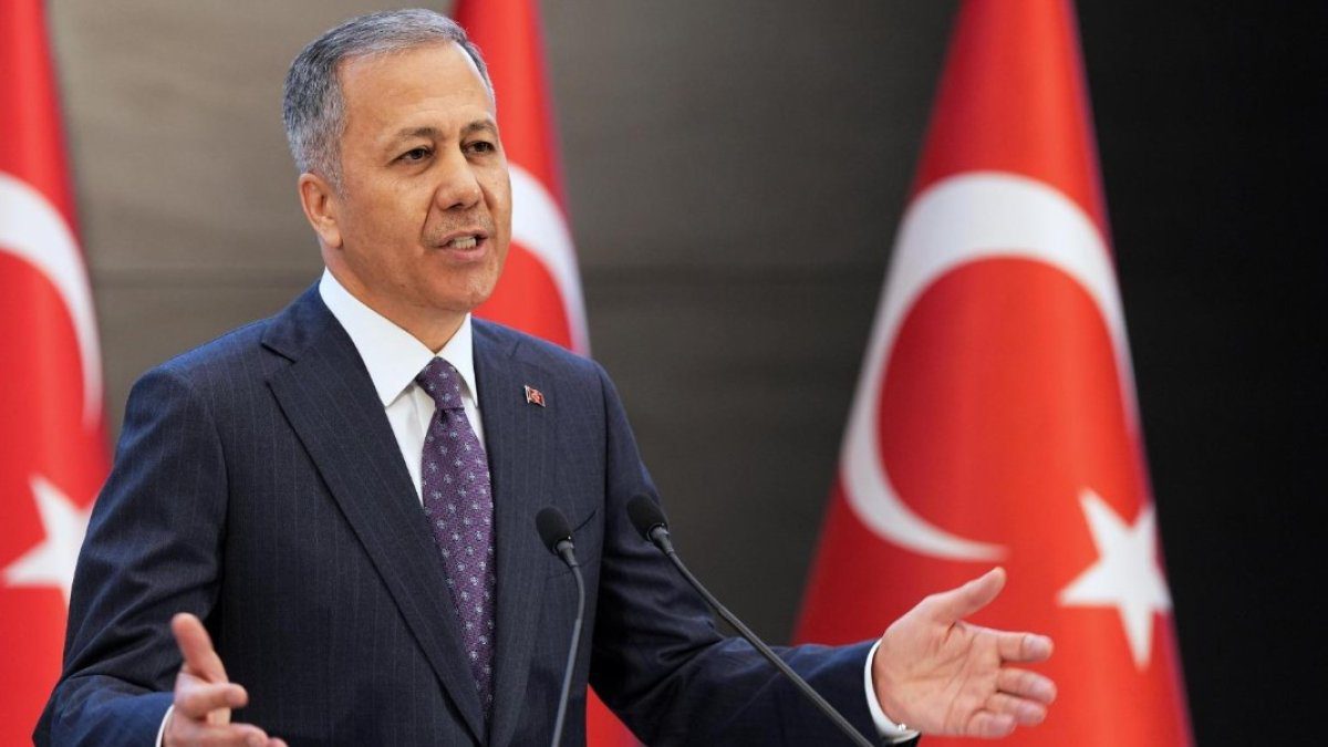 Yerlikaya’dan polislerin özlük hakları açıklaması: Hazırlıklarımızı yapıyoruz