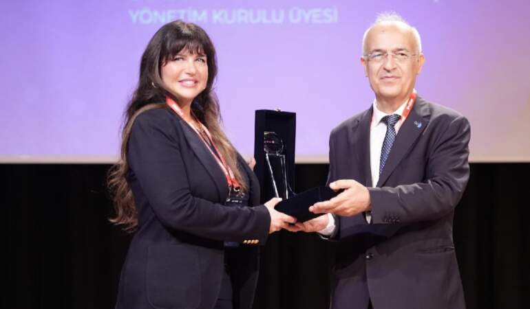 SYS Grup ihracattaki başarısını Dış Ticaret Zirvesi’ne taşıdı