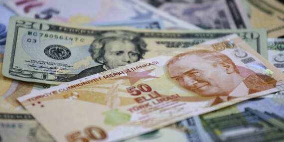 Commerzbank’tan çarpıcı tahmin: Dolar yıl sonunda 44, 2026’da 55 TL olacak