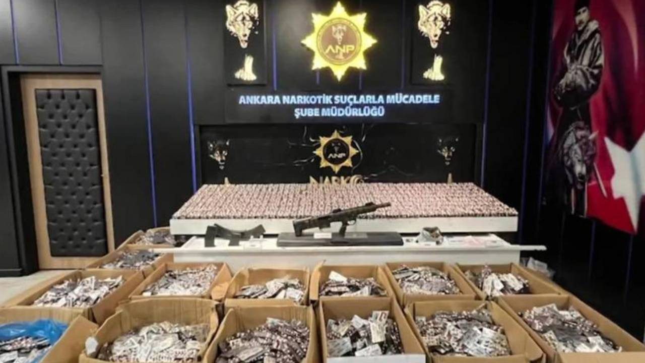 3 İlde Aynı Anda Baskın: Zehir Tacirlerine Ağır Darbe! 1.9 Milyon Uyuşturucu Hap Yakalandı