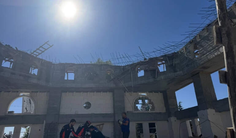 Adıyaman’da Cami İnşaatında Göçük! 6 İşçi Ölümden Döndü