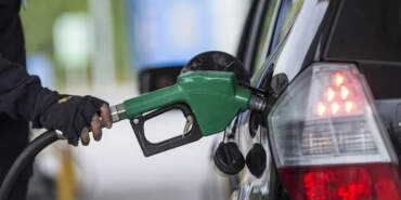 Akaryakıta Gece Yarısı Sürprizi! Benzin ve Motorine Çifte İndirim