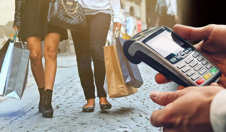 Alışverişte İki Ayrı Fiyat Tarifesi! POS Komisyonu Çıkmaza Döndü! Nakit–Kart Farkı İçin Meclis Alarmda