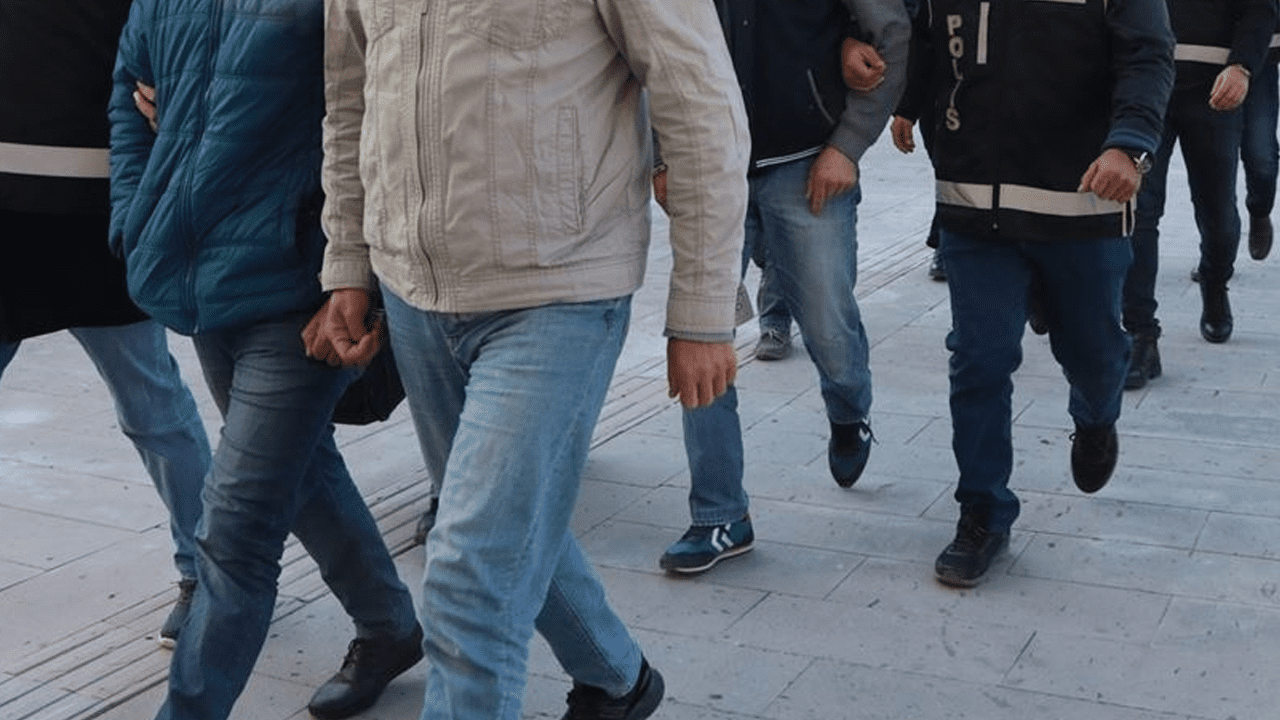 Altın Kaçakçılığı Şebekesi Çökertildi! 100 Milyar Liralık Vurgun…