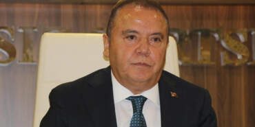 Muhittin Böcek’ten ‘Sağlığım Hızla Kötüleşiyor’ Mesajı