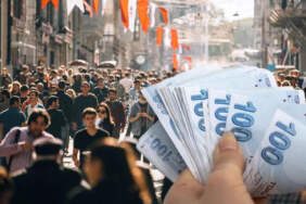 Asgari Ücrette En Güçlü Zam Senaryosu Belli Oldu: Ankara’da Konuşulan Rakam Ortaya Çıktı! Kulisler Hareketlendi