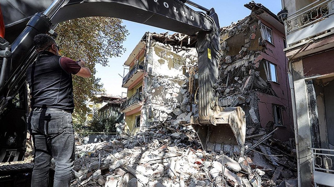 Bakan Kurum Paylaştı: İşte Sındırgı Depreminin Hasar Bilançosu