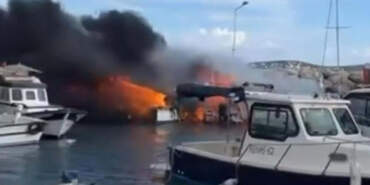 Çeşme’de Balıkçı Barınağında Yangın! 7 Tekne Alevlere Teslim Oldu