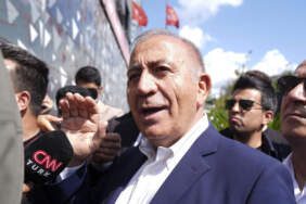 CHP İstanbul’da ‘Kayyıma Devam’ Kararı