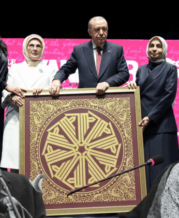 Coğrafyaları Aşan İki Güçlü Ses… Şule Yüksel Şenler ve Malcolm X İstanbul’da Buluştu!
