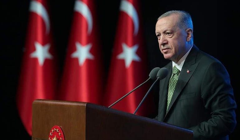 Cumhurbaşkanı Erdoğan’dan CHP Lideri Özel’e: Biz Az Söyledik O Çok Anlasın