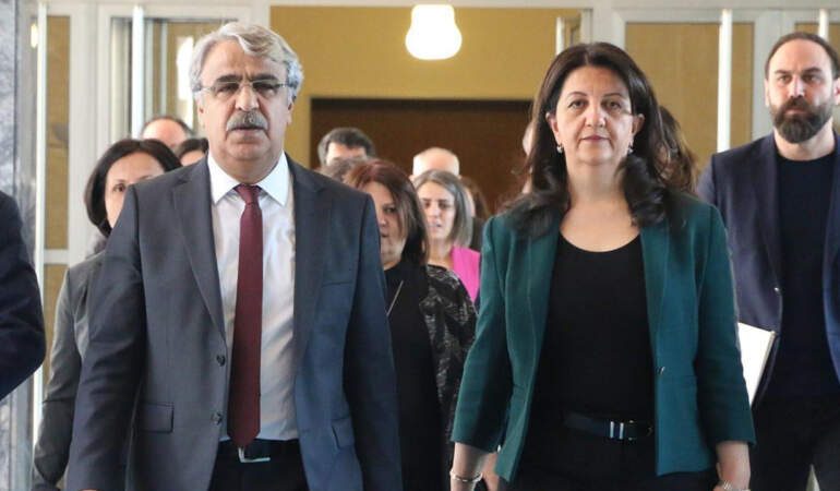 DEM Parti Heyeti İmralı’ya Gitti