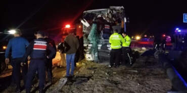 Denizli’de Feci Kaza! Minibüs ile Yolcu Otobüsü Çarpıştı