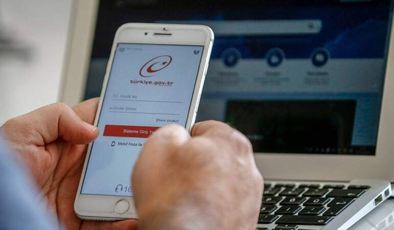 e-Devlet Sistemi Yoğunluk Nedeniyle Çöktü! Giriş Yapılamıyor