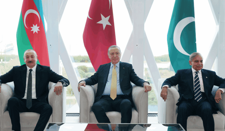 Bakü’de Üçlü Zirve! Görüşmede Neler Konuşuldu?