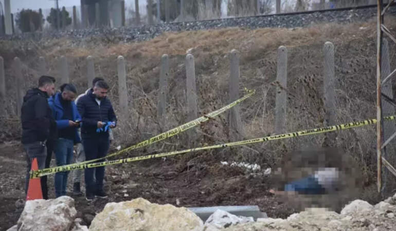 Günlerdir Aranıyordu… Tren Yolu Kenarında Cesedi Bulundu!
