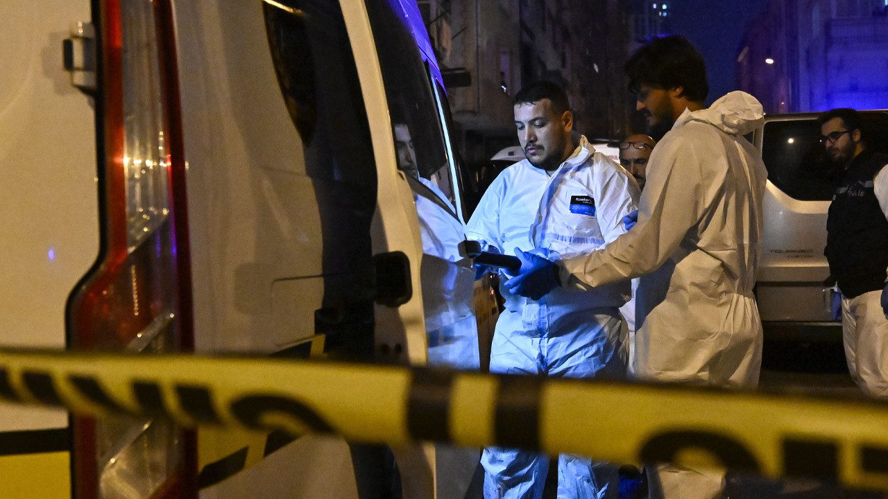 İstanbul Ümraniye’de Dehşet Gecesi! Baba, 9 Yaşındaki Oğlu ve Kardeşini Bıçakla Katletti