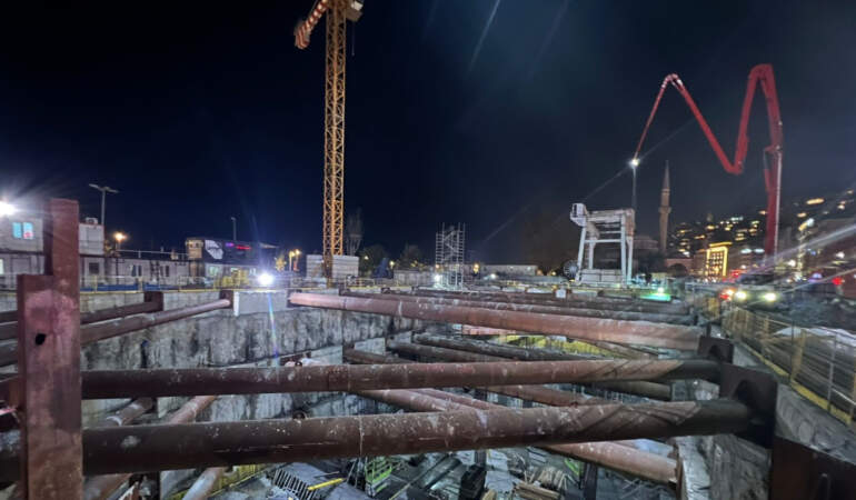 Metro İnşaatında İskele Çöktü! Yaralı İşçilerden Biri Hayatını Kaybetti