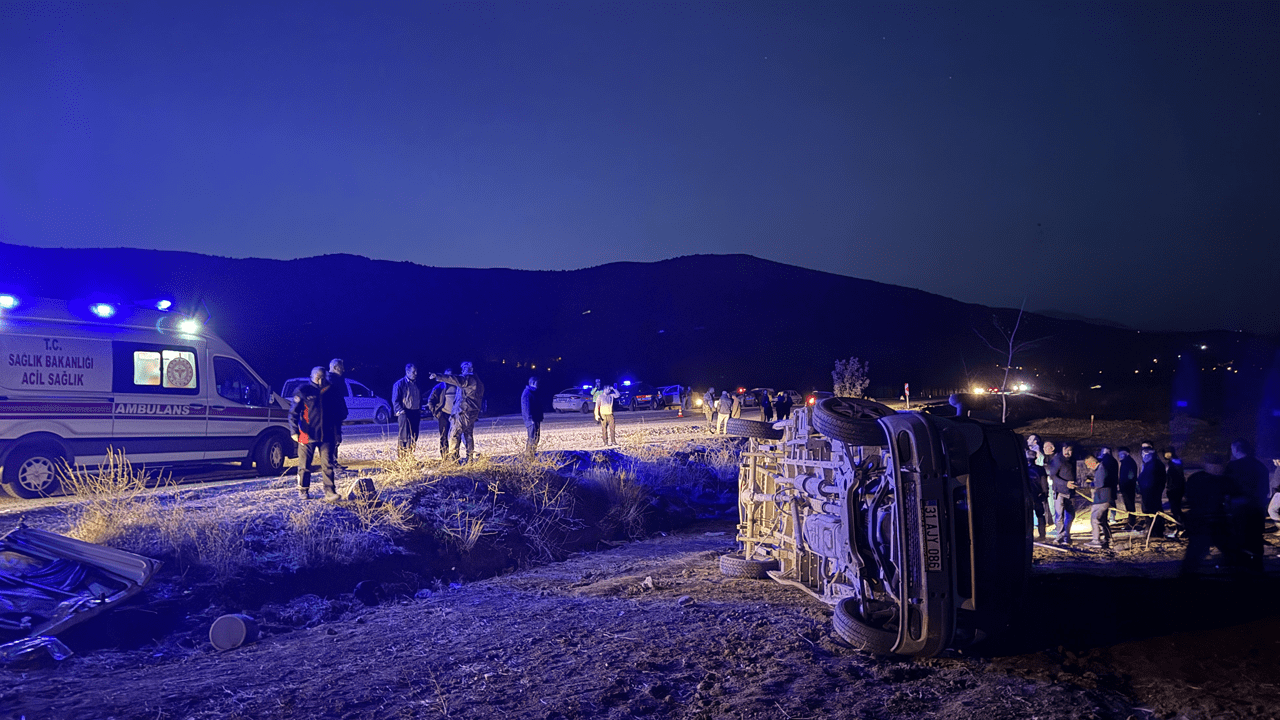 Kahramanmaraş’ta Feci Kaza! İşçi Servisi Devrildi… 2 Ölü, 7 Yaralı