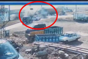 Kavşakta Katliam Gibi Kaza! İki Aracı Metrelerce Sürükledi, 4 Kişi Öldü