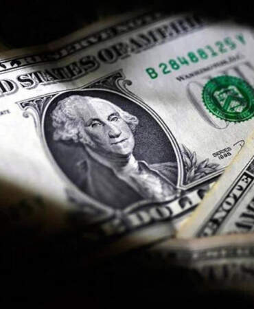 Piyasalarda Tansiyon Yüksek! Dolar ve Euro Güne Hareketli Başladı