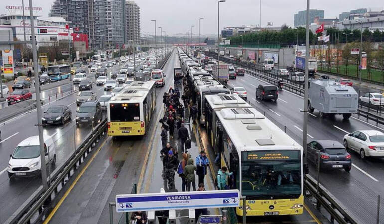 UKOME’den Flaş Karar: Metrobüs Güzergahı Değişiyor! İşte Yeni Rota