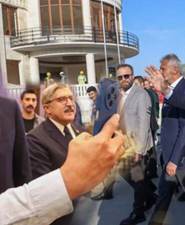 Yabancı Gazeteciler Hatay’da! Asrın İnşasına Büyük Övgü! ‘Eserler Gerçeği Söyler’
