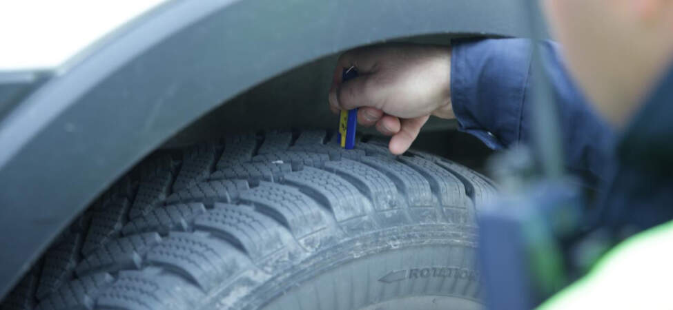 Zorunlu Kış Lastiği Uygulaması Bugün Başladı? Kimleri Kapsıyor, Ne Zamana Kadar Sürecek, Cezası Ne Kadar?