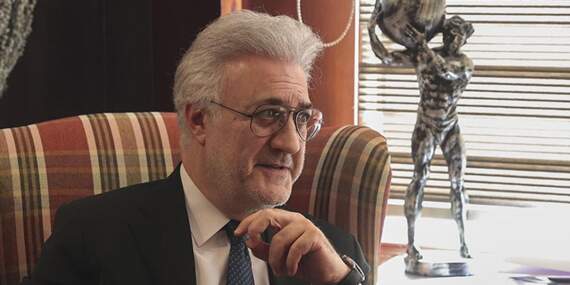 Tamer Karadağlı komisyonda eleştirilere gülerek cevap verdi