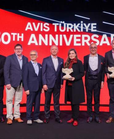 Avis Türkiye 50. yılını kutluyor: 120 bin araçlık filo, 9 ülkede operasyon
