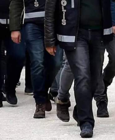 Ankara merkezli FETÖ operasyonu: Aralarında asker ve kamu görevlilerinin de olduğu 22 gözaltı
