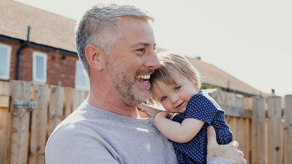 İleri yaşta baba olmak genetik hastalık riskini nasıl artırır, otizm ve kanser olasılığı yükselir mi?