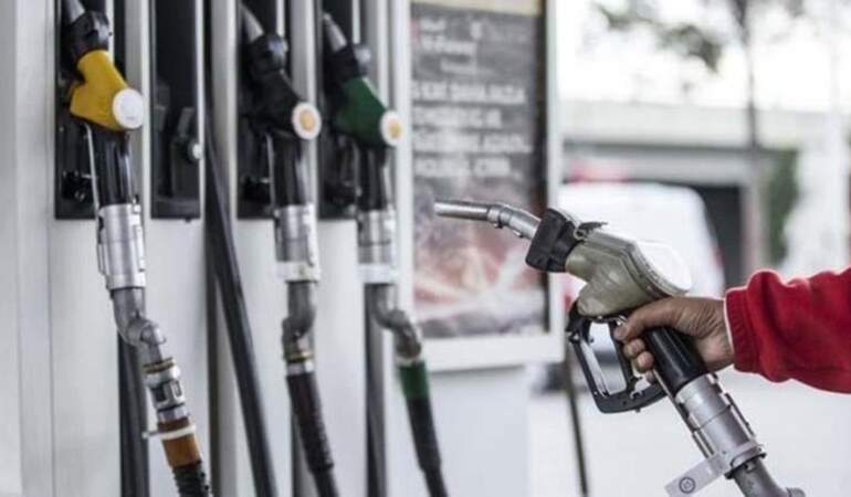 Benzin ve motorin fiyatlarında son dakika! 19 Kasım’da pompada durum ne? Güncel akaryakıt fiyatları