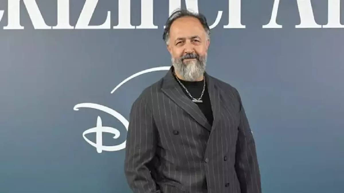 Sekizinci Aile dizi galasında duygulandıran anlar! Usta oyuncu herkesin gözlerini doldurdu