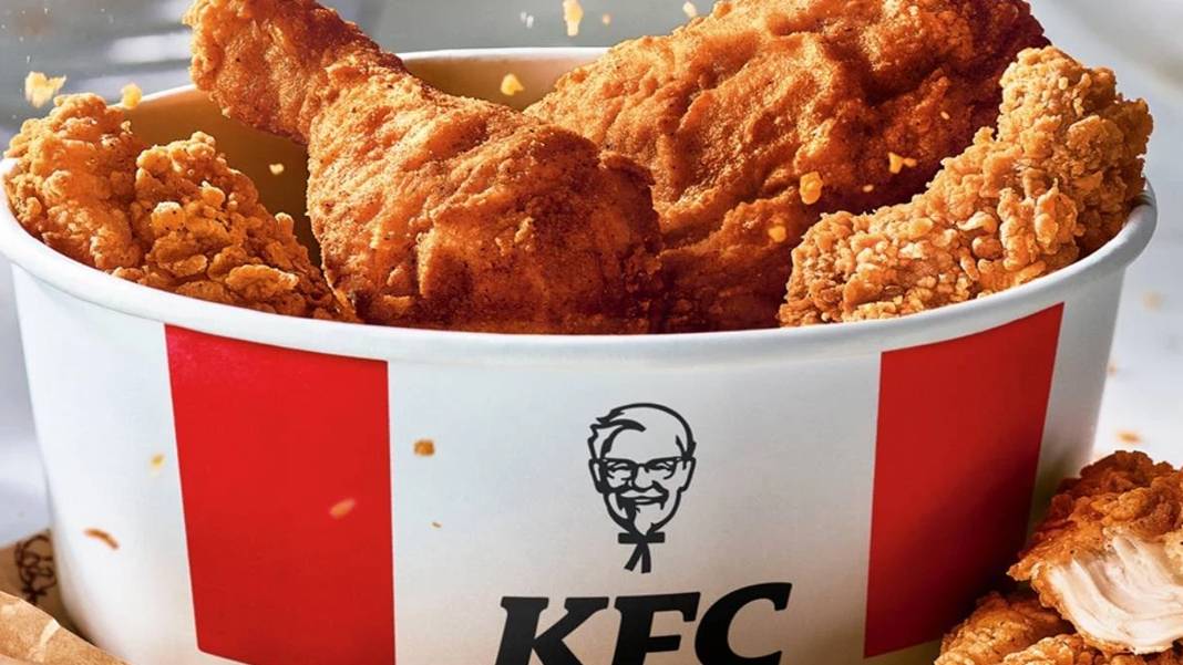 KFC Türkiye’ye geri döndü: Yeni dönemin ilk şubesi açıldı