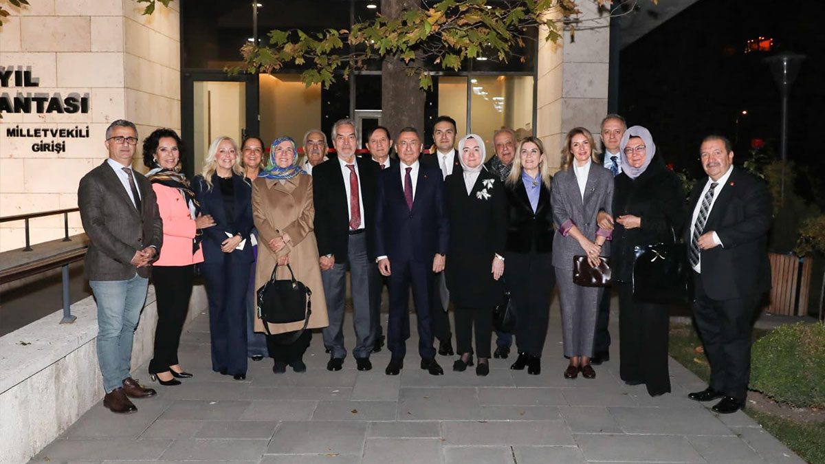 Fuat Oktay, Kültür ve Sanat Politikaları Kurulu ile bir araya geldi: Başkent’in kültür ve turizm stratejisi değerlendirildi