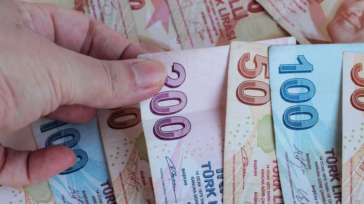 Kredi ve mevduatta atış, KKM’de gerileme devam ediyor