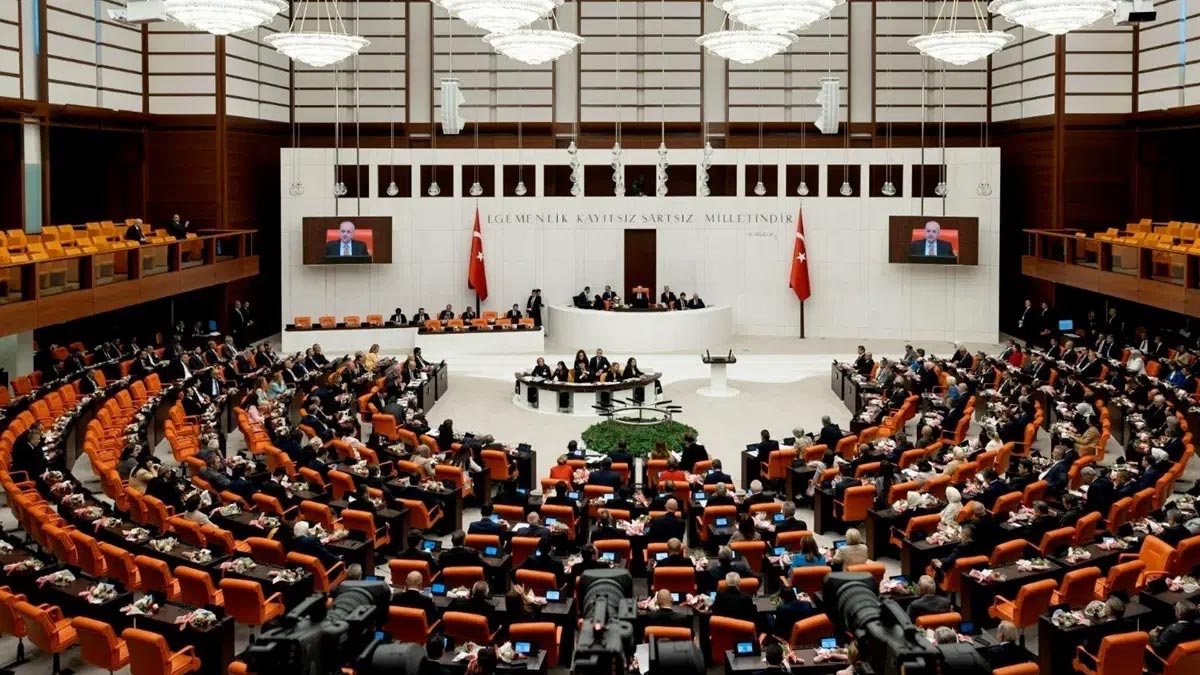 Gıda zehirlenmeleri araştırılsın önergesi AK Parti ve MHP oylarıyla reddedildi