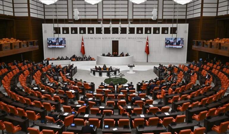 Turizm ve vakıfları düzenleyen kanun kabul edildi