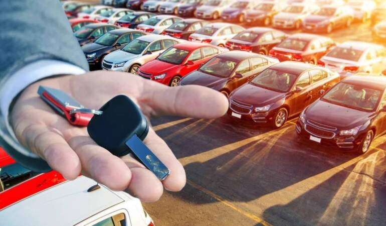 Araba alacaklar dikkat! Ek gümrük vergisi yarın yürürlüğe giriyor: Bu araçların fiyatı 500 bin TL artacak