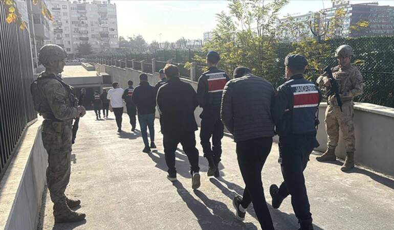 Mersin merkezli yasa dışı bahis operasyonu: 4’ü hakem 32 kişi tutuklandı