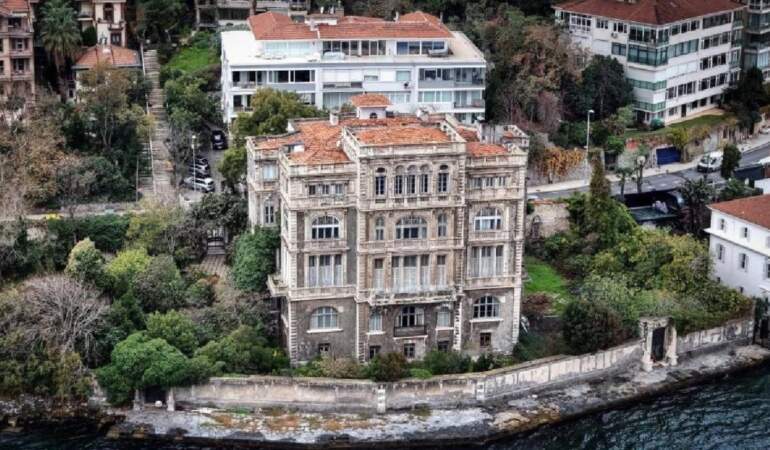 İstanbul Boğazı’nın en ihtişamlı yalısı satılıyor: Zeki Paşa Yalısı paha biçilemiyor