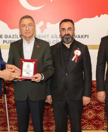 Fuat Oktay Ankara’da şehit aileleri ve gazilerle buluştu