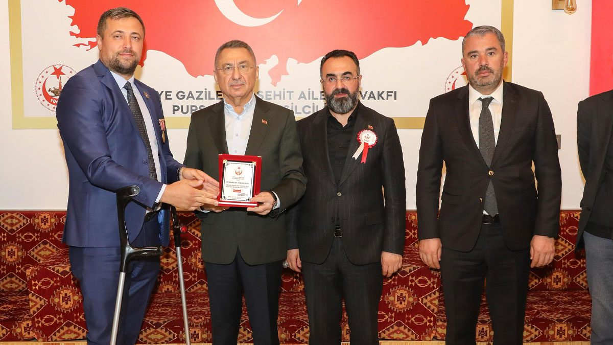 Fuat Oktay Ankara’da şehit aileleri ve gazilerle buluştu