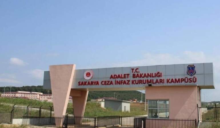 Cezaevinde gıda zehirlenmesi şüphesi: 123 kişi hastaneye kaldırıldı